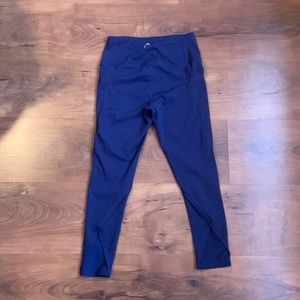 Navy blue athletic tights